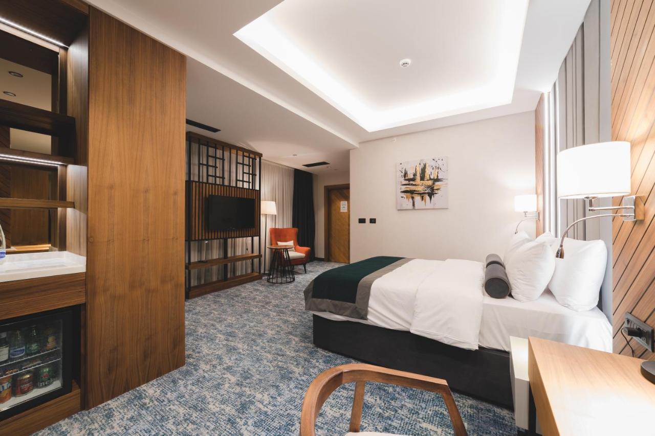 Bristol Hotel Podgorica Eksteriør bilde