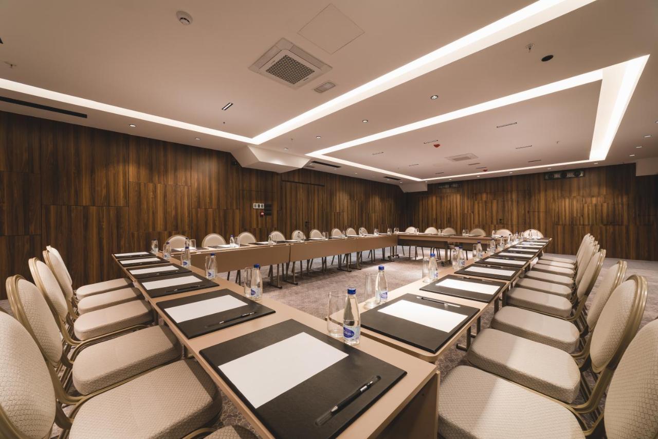 Bristol Hotel Podgorica Eksteriør bilde