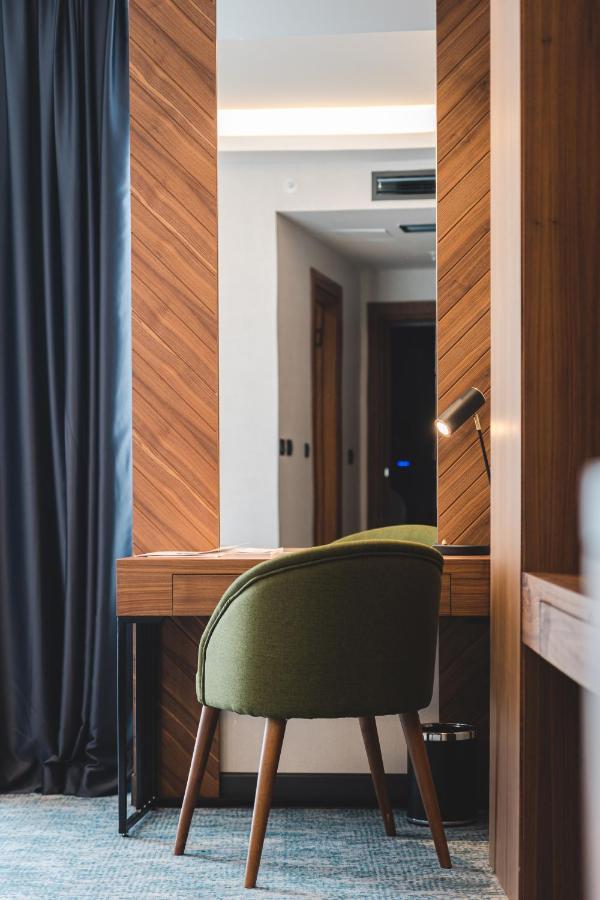 Bristol Hotel Podgorica Eksteriør bilde